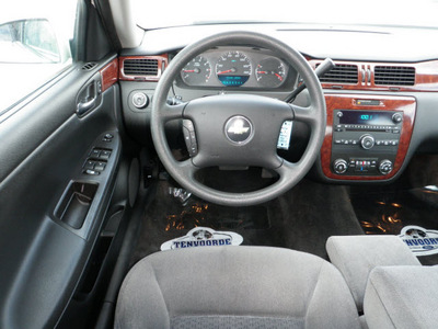 chevrolet impala 2006 white sedan lt 4dr flex fuel 6 cylinders front wheel drive automatic 56301