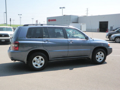 toyota highlander 2006 dk  blue suv fwd gasoline 4 cylinders front wheel drive automatic with overdrive 56001