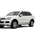 volkswagen touareg 2011 white suv tdi sport diesel 6 cylinders all whee drive automatic 56001