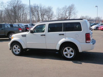 dodge nitro 2007 white suv slt gasoline 6 cylinders 4 wheel drive 4 speed automatic 56001