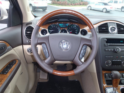 buick enclave 2011 gold cxl 2 gasoline 6 cylinders front wheel drive automatic 28557