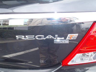 buick regal 2011 black sedan cxl turbo gasoline 4 cylinders front wheel drive automatic 28557