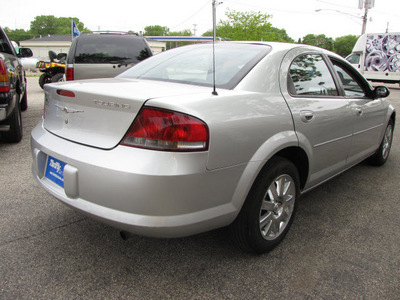 chrysler sebring 2004 silver sedan gasoline 6 cylinders front wheel drive automatic 60098