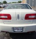 lincoln mkz 2009 white sedan gasoline 6 cylinders front wheel drive automatic 60443