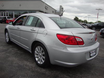 chrysler sebring 2010 silver sedan limited flex fuel 6 cylinders front wheel drive automatic with overdrive 60443