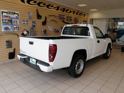 chevrolet colorado 2011 white work truck gasoline 4 cylinders 2 wheel drive not specified 55313