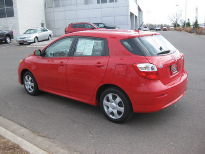 toyota matrix 2009 red wagon matrix gasoline 4 cylinders front wheel drive automatic 55448