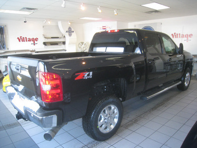 chevrolet silverado 3500hd 2011 black ltz diesel 8 cylinders 4 wheel drive automatic with overdrive 55391