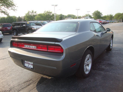 dodge challenger 2010 dk  gray coupe se gasoline 6 cylinders rear wheel drive automatic 60443