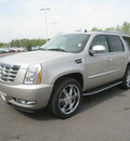 cadillac escalade 2009 silver suv awd navi flex fuel 8 cylinders all whee drive automatic 55448