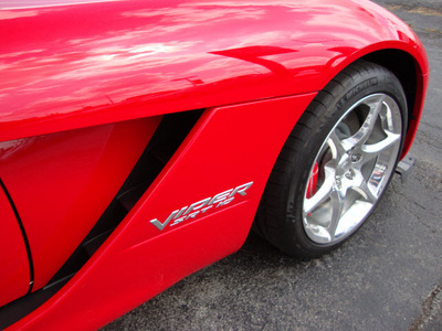 dodge viper 2010 red srt10 gasoline 10 cylinders rear wheel drive 6 speed manual 60443