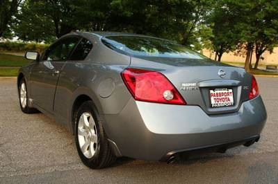 nissan altima 2009 gray coupe 2 5 gasoline 4 cylinders front wheel drive automatic 20746