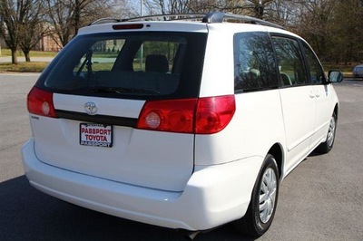 toyota sienna 2008 white minivan gasoline v6 front wheel drive automatic 20746