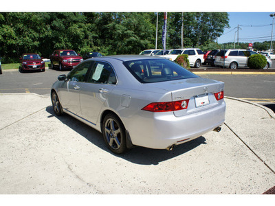 acura tsx 2004 satin silver sedan w navi gasoline 4 cylinders front wheel drive 5 speed automatic 07724