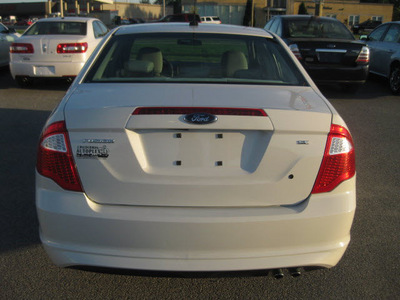 ford fusion 2010 white sedan se gasoline 4 cylinders front wheel drive automatic 62863