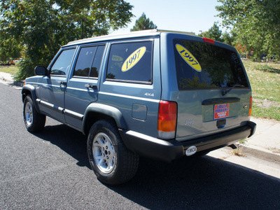 jeep cherokee 1997 blue suv sport 5 speed 4x4 gasoline 6 cylinders 4 wheel drive 5 speed manual 80012