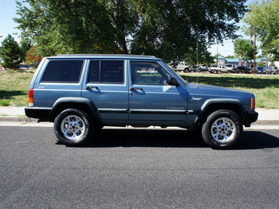 jeep cherokee 1997 blue suv sport 5 speed 4x4 gasoline 6 cylinders 4 wheel drive 5 speed manual 80012