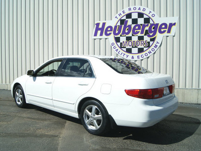 honda accord 2005 white sedan ex w leather gasoline 4 cylinders front wheel drive automatic 80905