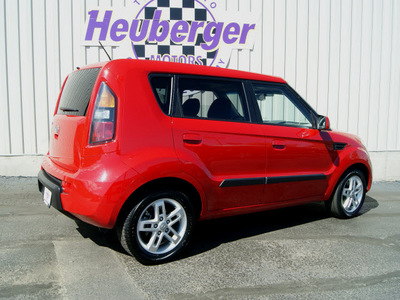 kia soul 2010 red hatchback gasoline 4 cylinders front wheel drive automatic 80905