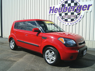 kia soul 2010 red hatchback gasoline 4 cylinders front wheel drive automatic 80905