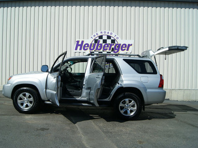 toyota 4runner 2007 silver suv sport edition gasoline 6 cylinders 4 wheel drive automatic 80905