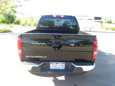 chevrolet colorado 2005 super black ls gasoline 5 cylinders 4 wheel drive 5 speed manual 80504