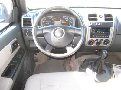 chevrolet colorado 2005 super black ls gasoline 5 cylinders 4 wheel drive 5 speed manual 80504