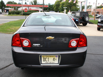 chevrolet malibu 2011 gray sedan lt gasoline 4 cylinders front wheel drive automatic 07702