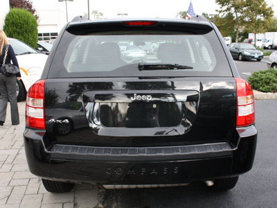 jeep compass 2010 black suv sport gasoline 4 cylinders 4 wheel drive automatic 07702