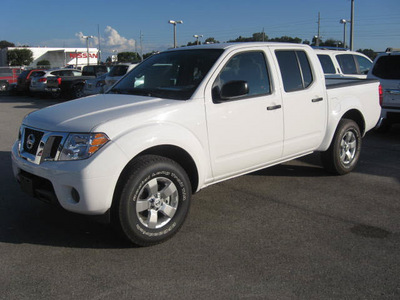 nissan frontier 2012 white sv gasoline 6 cylinders 2 wheel drive automatic 33884