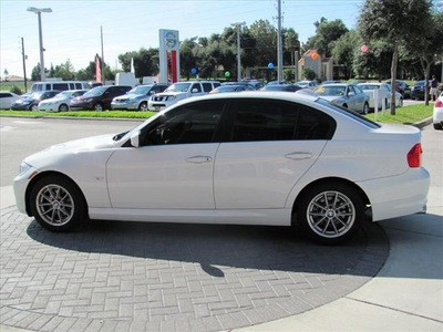 bmw 328i 2010 white sedan gasoline 6 cylinders rear wheel drive automatic 33884