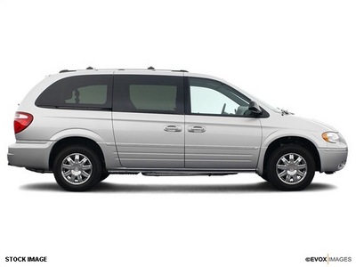 chrysler town and country 2005 limited gasoline 6 cylinders front wheel drive 4 speed automatic 45342