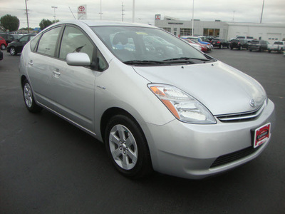 toyota prius 2008 silver hatchback prius hybrid 4 cylinders front wheel drive automatic 45342