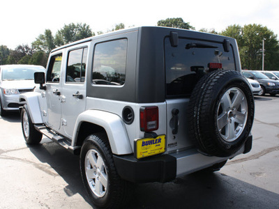 jeep wrangler unlimited 2008 silver suv sahara gasoline 6 cylinders 4 wheel drive 6 speed manual 07730