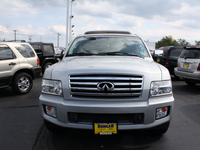 infiniti qx56 2004 silver suv gasoline 8 cylinders 4 wheel drive automatic 07730