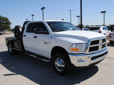 ram ram chassis 3500 2011 white slt diesel 6 cylinders 2 wheel drive automatic 76087