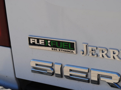 gmc sierra 1500 2011 white slt flex fuel 8 cylinders 4 wheel drive automatic 76087