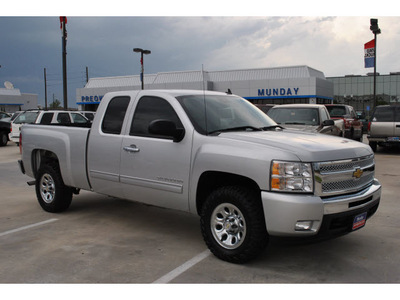 chevrolet silverado 1500 2010 silver pickup truck lt flex fuel 8 cylinders 2 wheel drive automatic with overdrive 77090