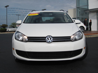 volkswagen jetta 2011 white wagon sportwagen tdi diesel 4 cylinders front wheel drive automatic 46410