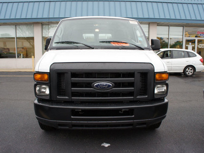 ford econoline cargo 2011 white van e 250 flex fuel 8 cylinders rear wheel drive automatic with overdrive 08753