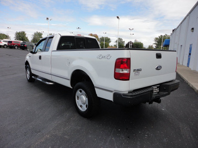 ford f 150 2007 white xl gasoline 8 cylinders 4 wheel drive automatic 45344