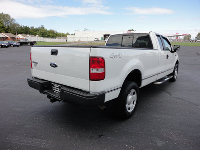 ford f 150 2007 white xl gasoline 8 cylinders 4 wheel drive automatic 45344
