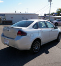 ford focus 2011 silver sedan sport ses gasoline 4 cylinders front wheel drive automatic with overdrive 55321