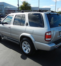 nissan pathfinder 2002 silver suv le 4wd gasoline 6 cylinders 4 wheel drive automatic 55420