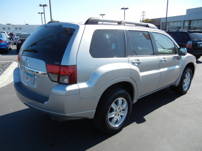 mitsubishi endeavor 2010 silver suv ls awd gasoline 6 cylinders all whee drive automatic 55420