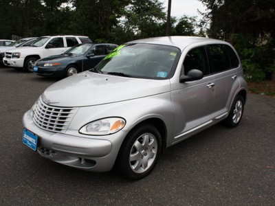 chrysler pt cruiser 2004 bright silver wagon gasoline 4 cylinders front wheel drive automatic 07702