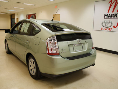 toyota prius 2008 lt  green hatchback touring hybrid 4 cylinders front wheel drive automatic 27707