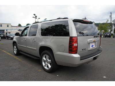 chevrolet suburban 2007 silver suv ltz flex fuel 8 cylinders 4 wheel drive automatic 07507