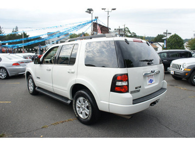 ford explorer 2008 white suv xlt gasoline 6 cylinders 4 wheel drive automatic 07507