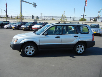 subaru forester 2003 silver wagon x awd gasoline 4 cylinders all whee drive 5 speed manual 55420